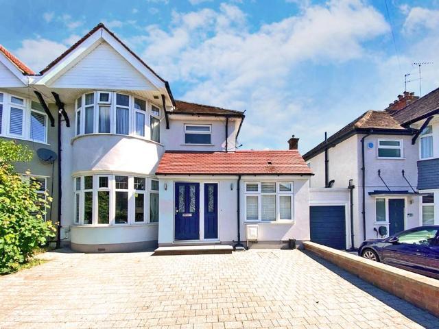 House for sale in Pinner, Greater London