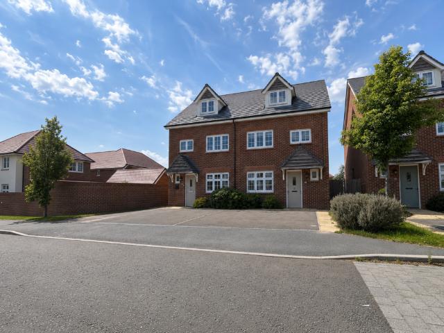 House for sale in Woodford Green, Isle Of Man
