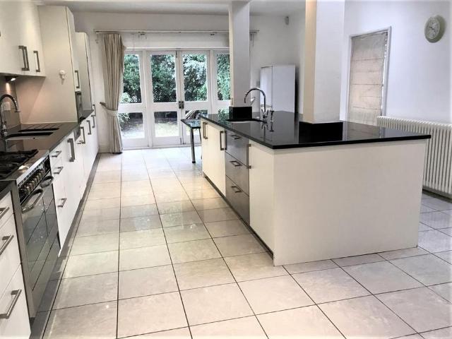 House for sale in Hendon, Greater London