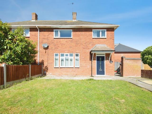 House for sale in Harold Hill, Greater London