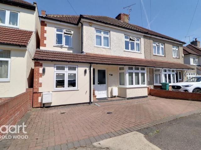 House for sale in Harold Wood, Greater London