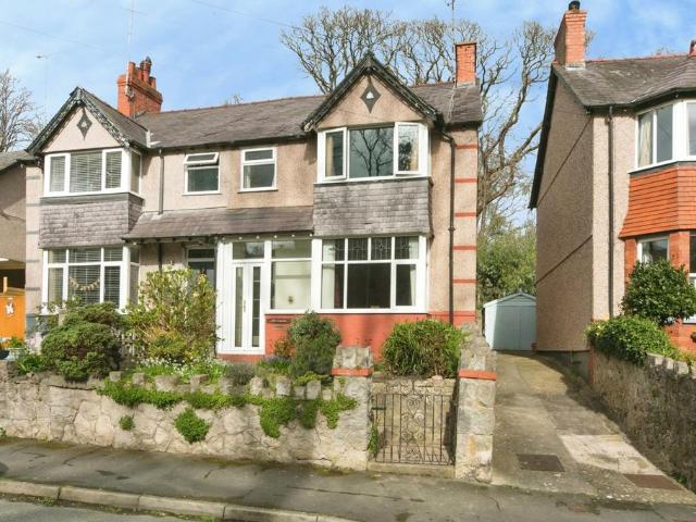 House for sale in Old Colwyn, Wales