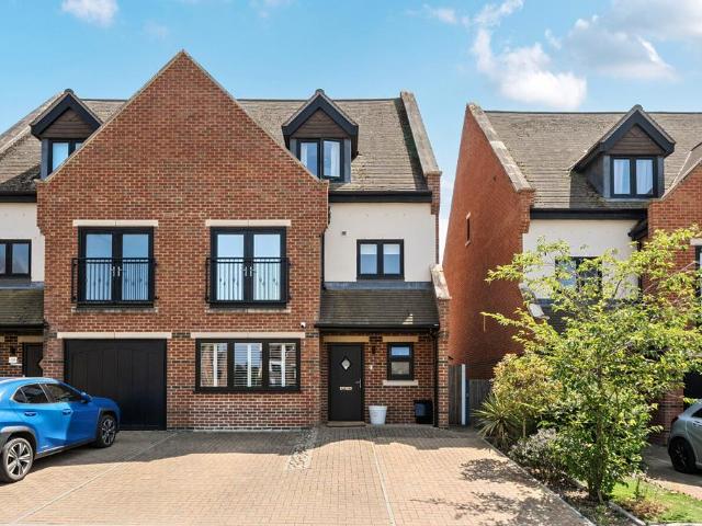 House for sale in Coney Hall, Greater London