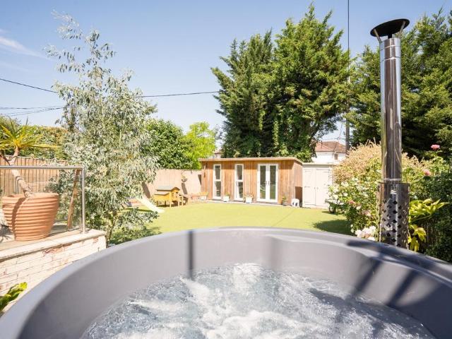 House for sale in Ladygrove, Berrick Salome