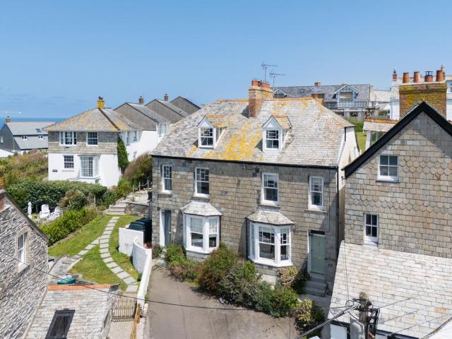 House for sale in Port Gaverne