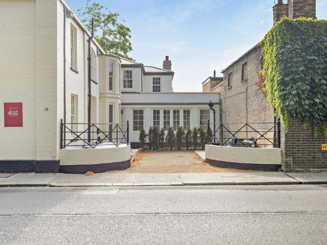 House for sale in Arbury, Cambridgeshire