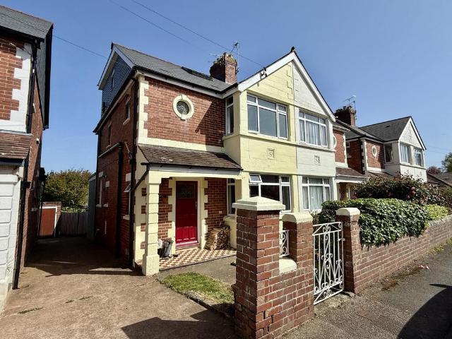 House for sale in Watergate, Devon