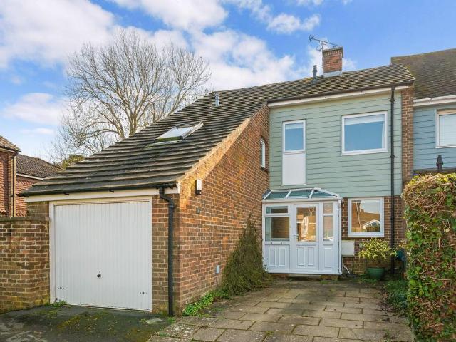 House for sale in Littlecote, West Sussex