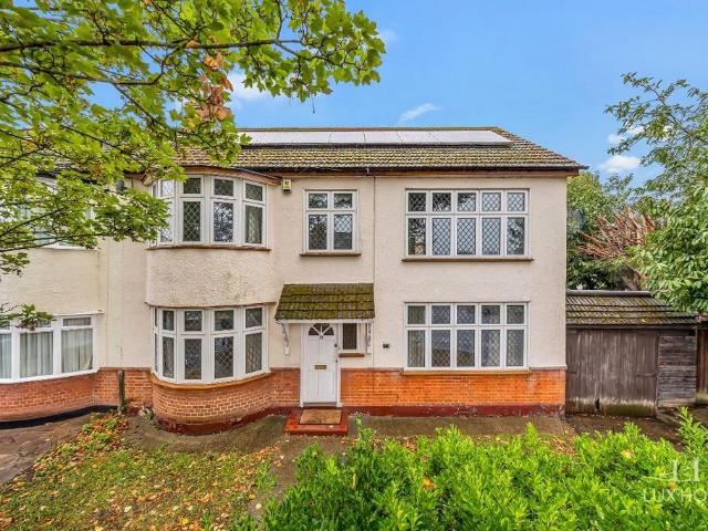 House for sale in London Borough of Havering, Greater London