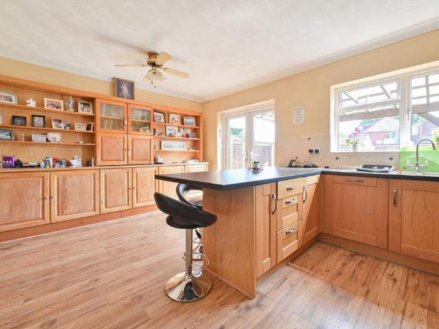 House for sale in Kingswood, North Watford