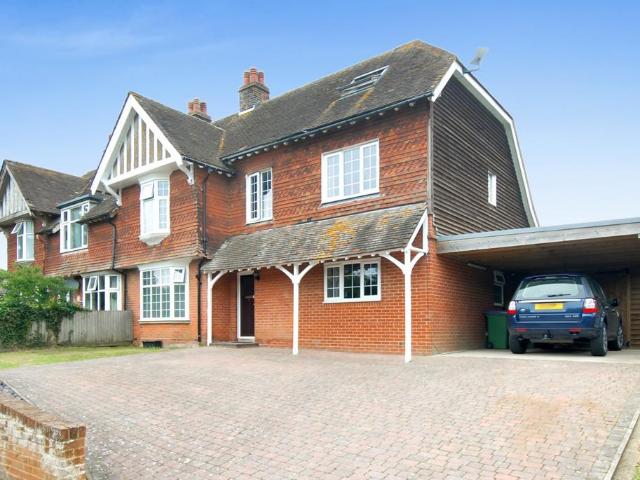 House for sale in Folkestone, Kent