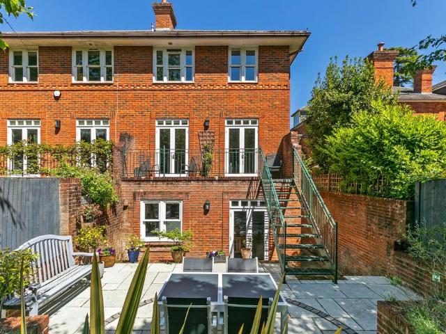 House for sale in Hampshire