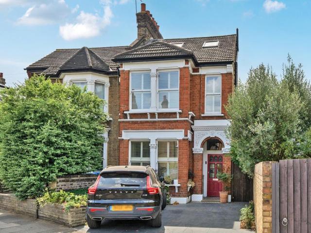 House for sale in Kidbrooke, Greater London