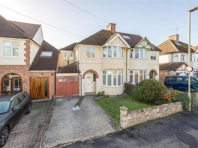 House for sale in Cutteslowe, Oxford