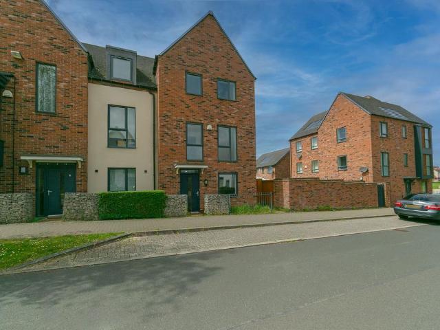 House for sale in Tattenhoe Park, Shenley Brook End