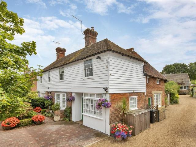 House for sale in Cranbrook & Sissinghurst, Sandown Park