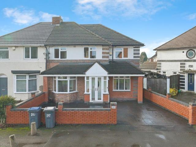 House for sale in Solihull Lodge, West Midlands