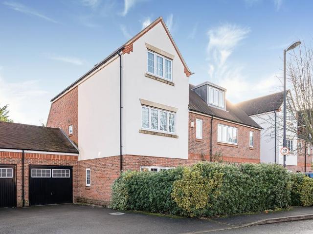 House for sale in St Albans, Five Acres