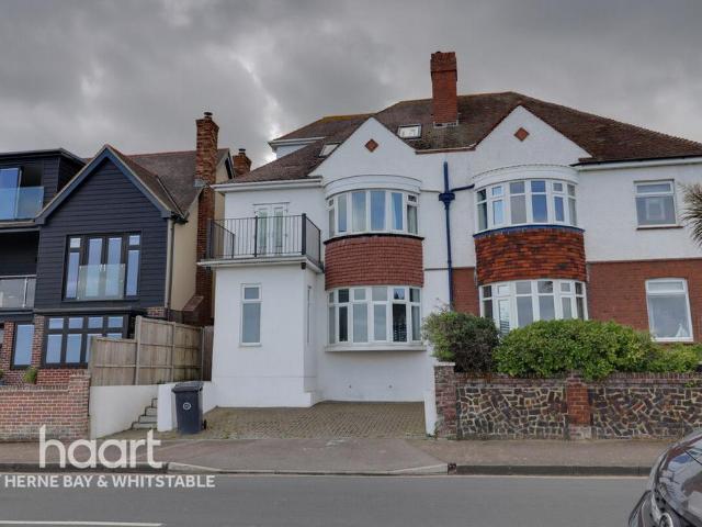 House for sale in Oxenden, The Bridge
