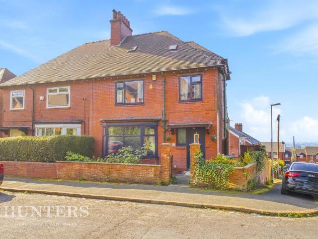 House for sale in Chadderton, Oldham