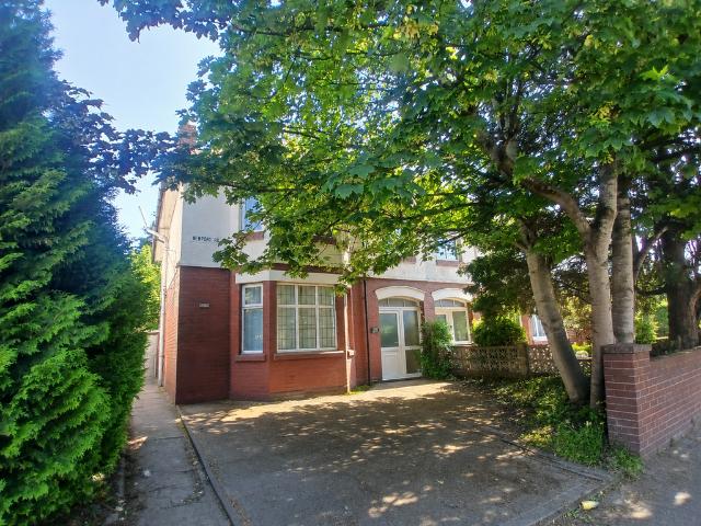 House for sale in Penylan, Falcon Lodge