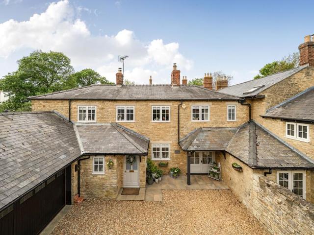 House for sale in Paulerspury, Towcester