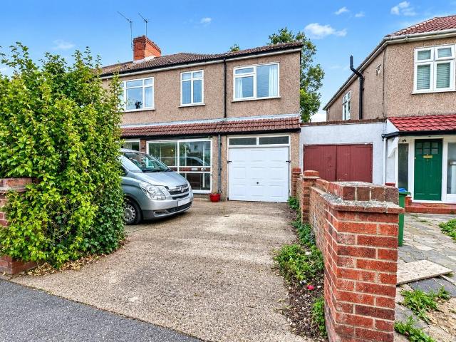 House for sale in Belle Grove, Greater London