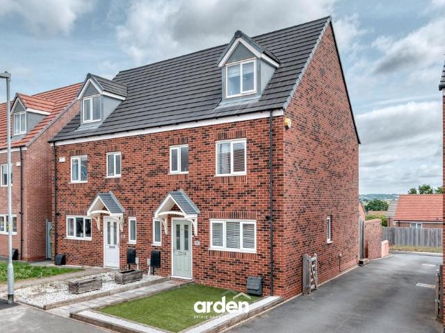House for sale in Redditch, Worcestershire