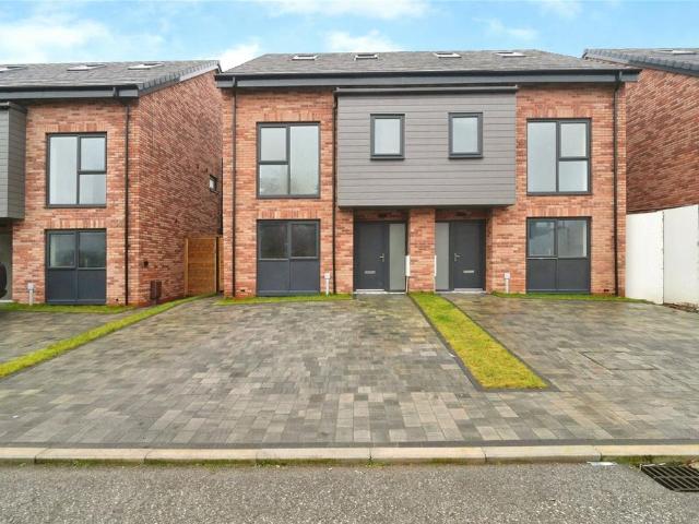 House for sale in Lee Bank, Isle Of Man