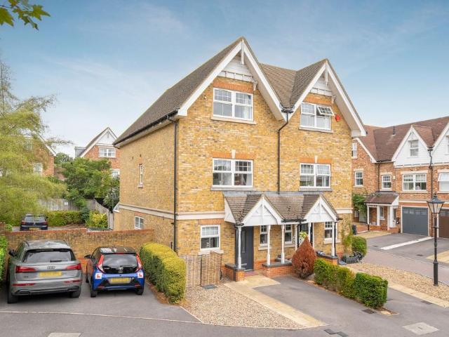 House for sale in Winkfield