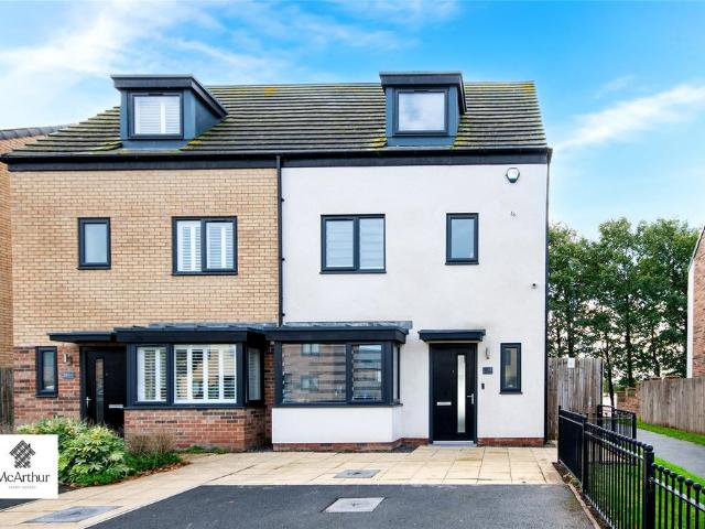 House for sale in Lakeside, South Yorkshire