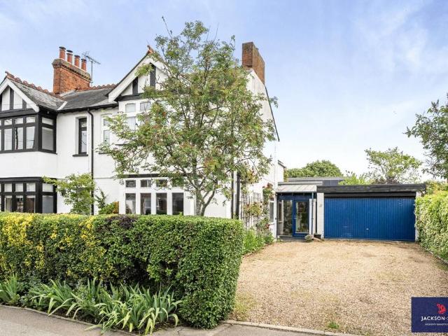 House for sale in Milton Keynes