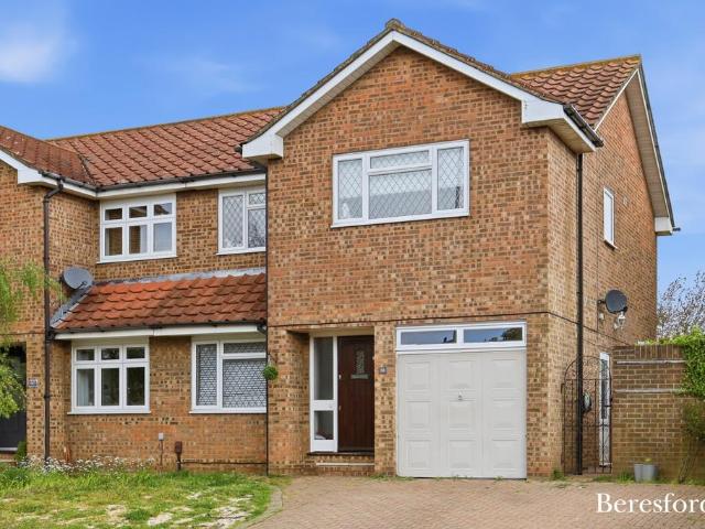 House for sale in London Borough of Havering, Greater London