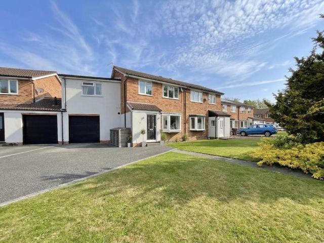 House for sale in Colshaw Farm, Wilmslow