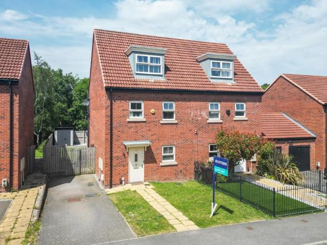 House for sale in West Yorkshire