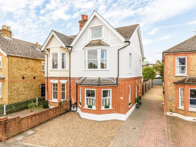 House for sale in West End, Elmbridge