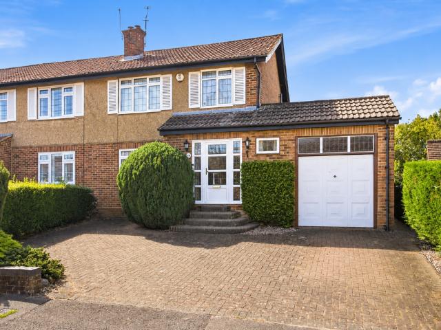 House for sale in Five Acres, Hertfordshire