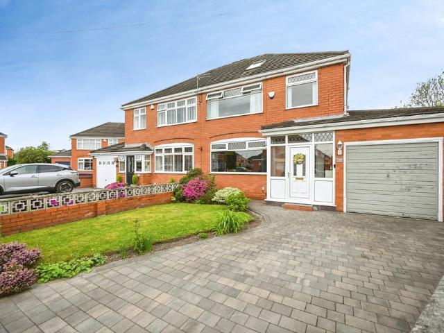 House for sale in Lingley Green, Warrington
