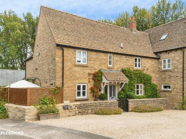 House for sale in Dromore, Oxfordshire