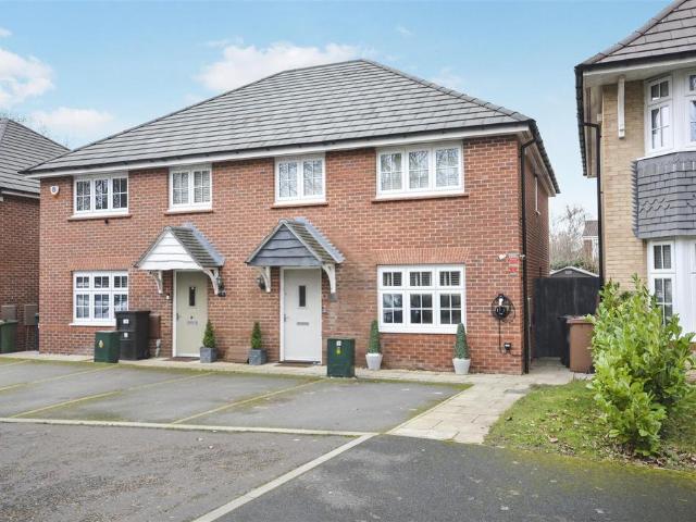 House for sale in Kennessee Green, Maghull