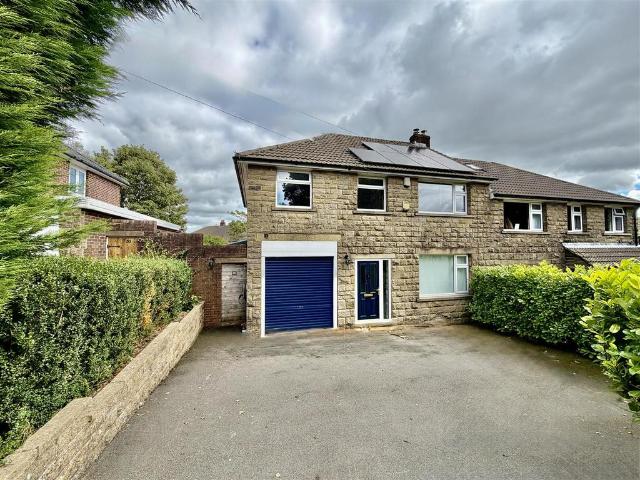 House for sale in Meltham, West Yorkshire