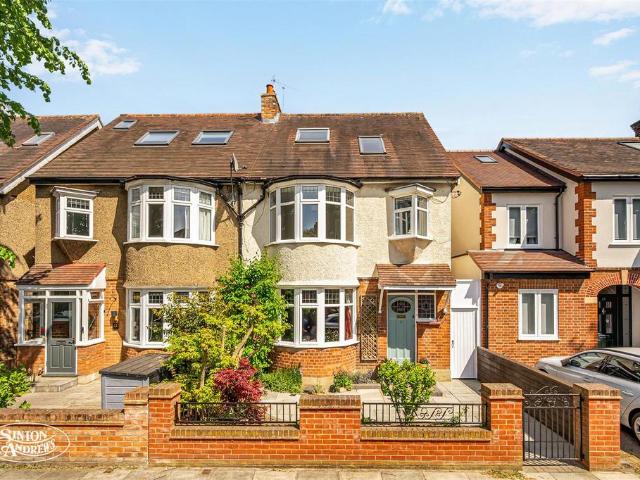 House for sale in London Borough of Ealing, Hanwell