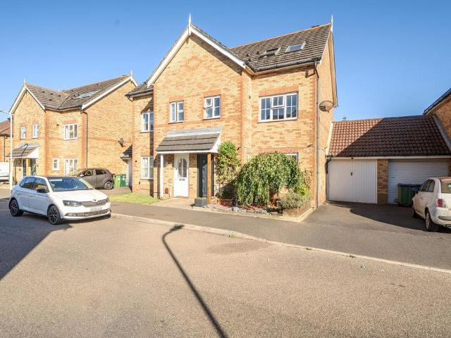 House for sale in Hawkinge, Folkestone