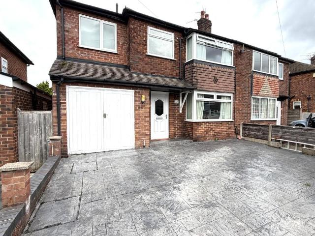House for sale in Fiveways, Hazel Grove