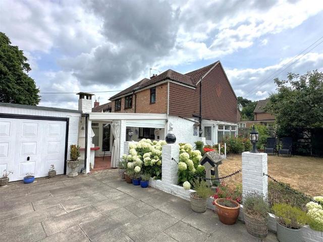 House for sale in Linchmere, Littlecote