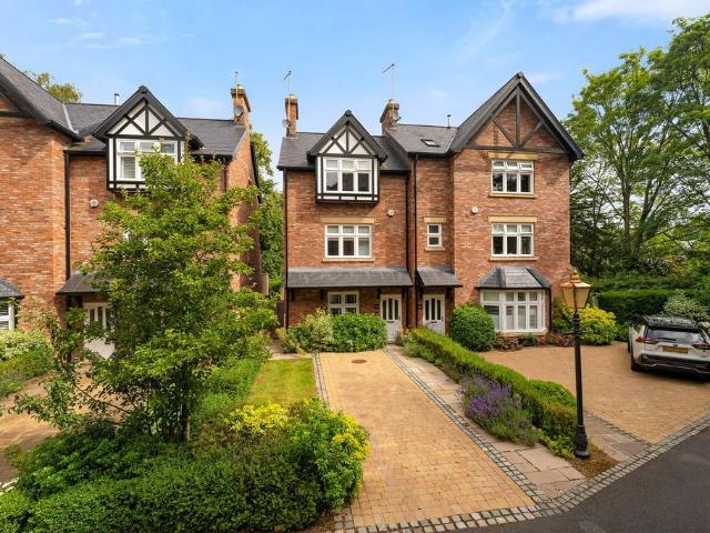 House for sale in Prestbury