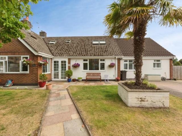 House for sale in Lostock Gralam, Cheshire