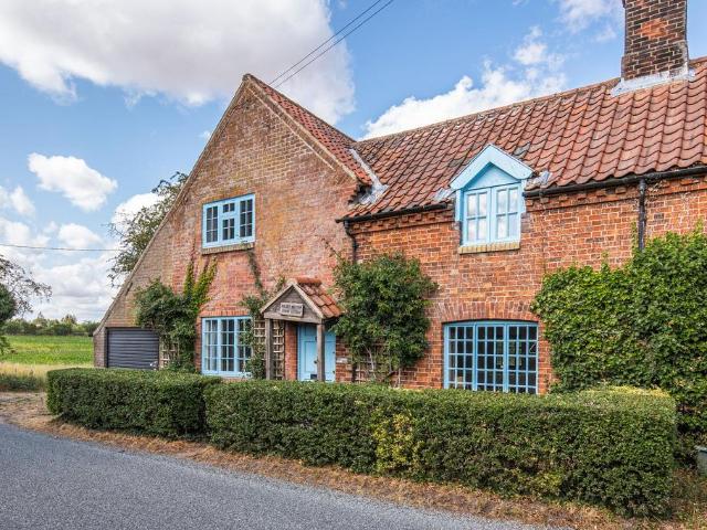 House for sale in Fulmodeston, Comers