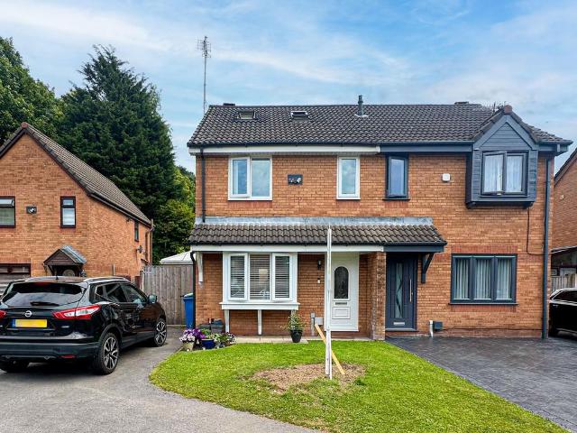 House for sale in Calderstones