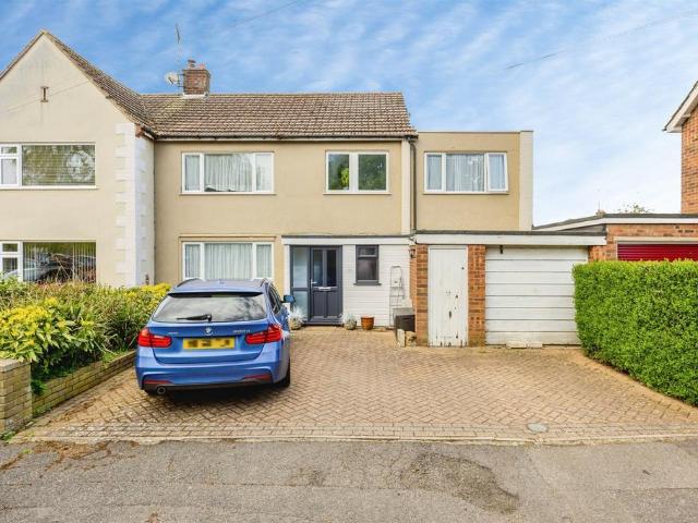House for sale in Northampton, Northamptonshire